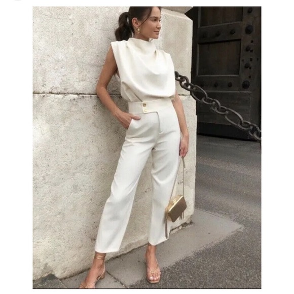 Zara Tops - Zara woman pleated top